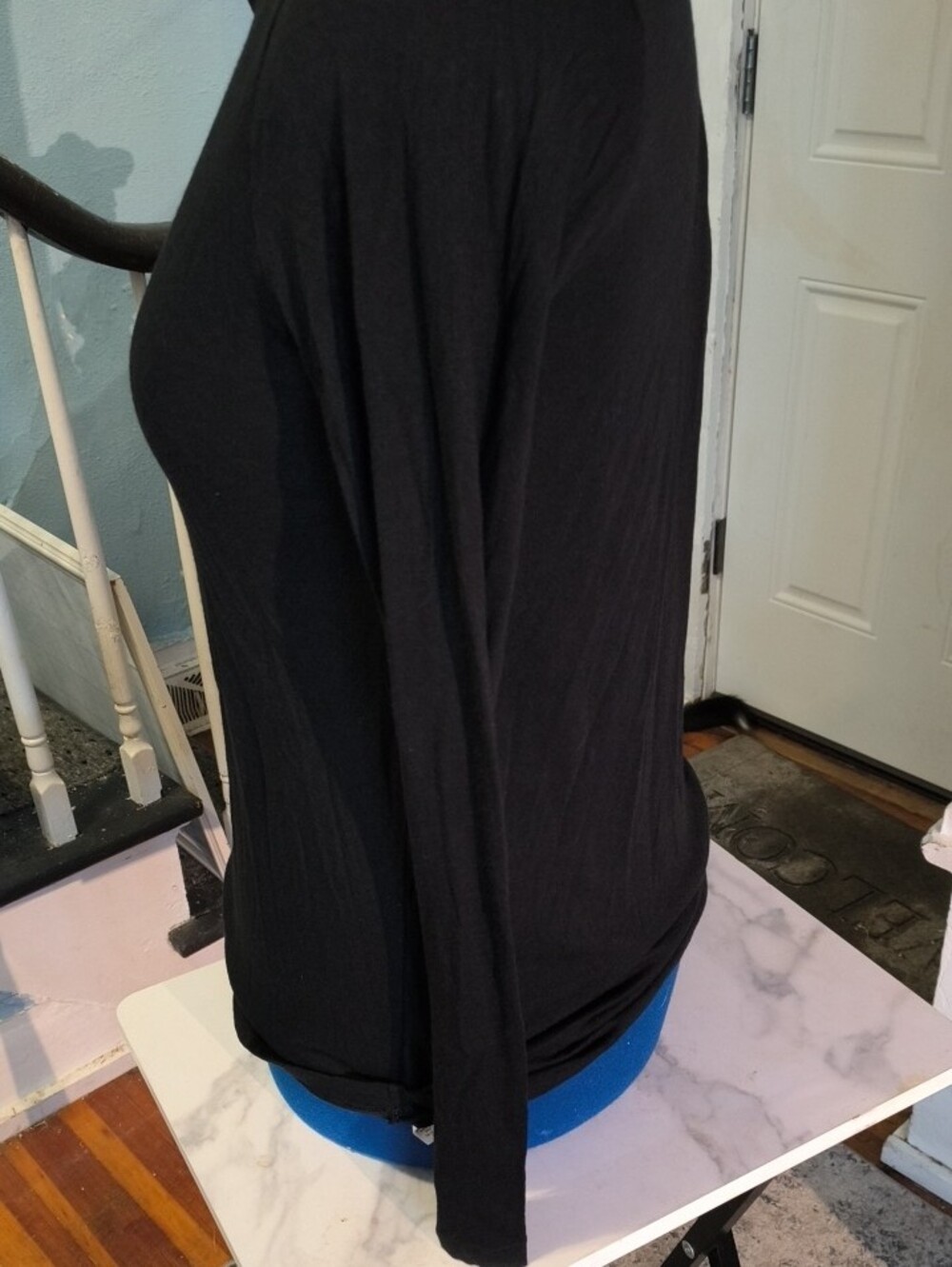 Athleta Black Long-Sleeve Women’s Crewneck Top - Picture 3 of 10